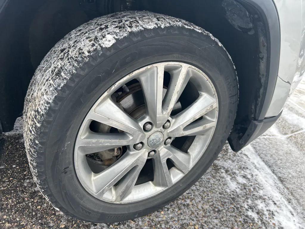 used 2011 Jeep Grand Cherokee car, priced at $8,000