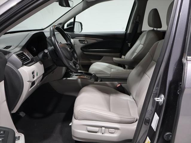 used 2022 Honda Pilot car, priced at $32,500