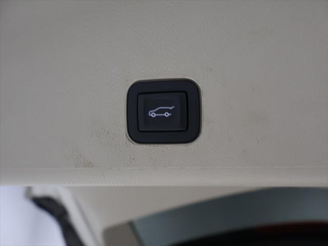 used 2014 Cadillac SRX car, priced at $13,000