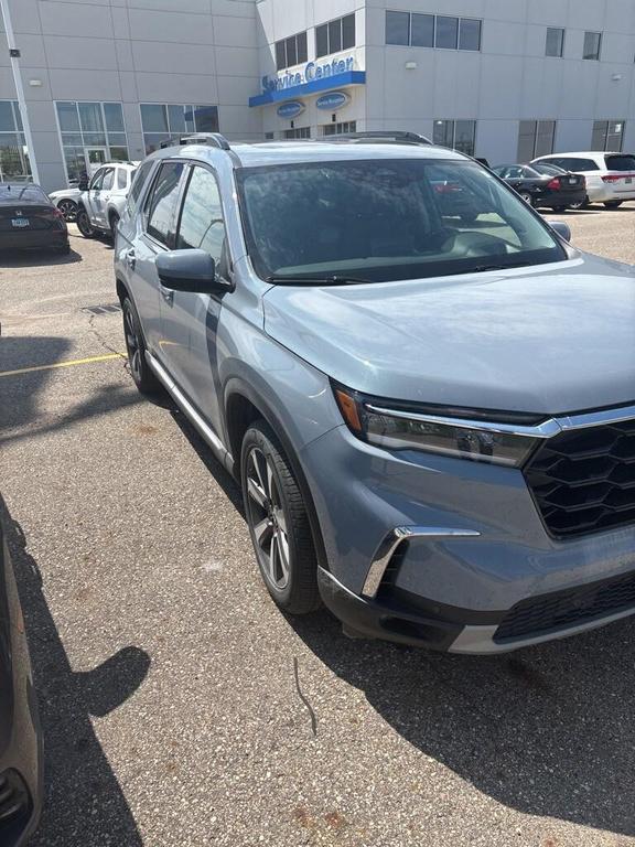 used 2024 Honda Pilot car, priced at $47,500