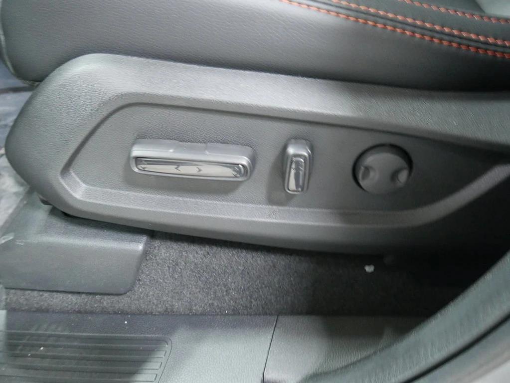 new 2025 Honda Pilot car, priced at $50,895