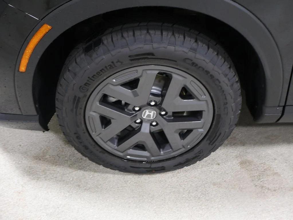 new 2026 Honda CR-V Hybrid car, priced at $39,848