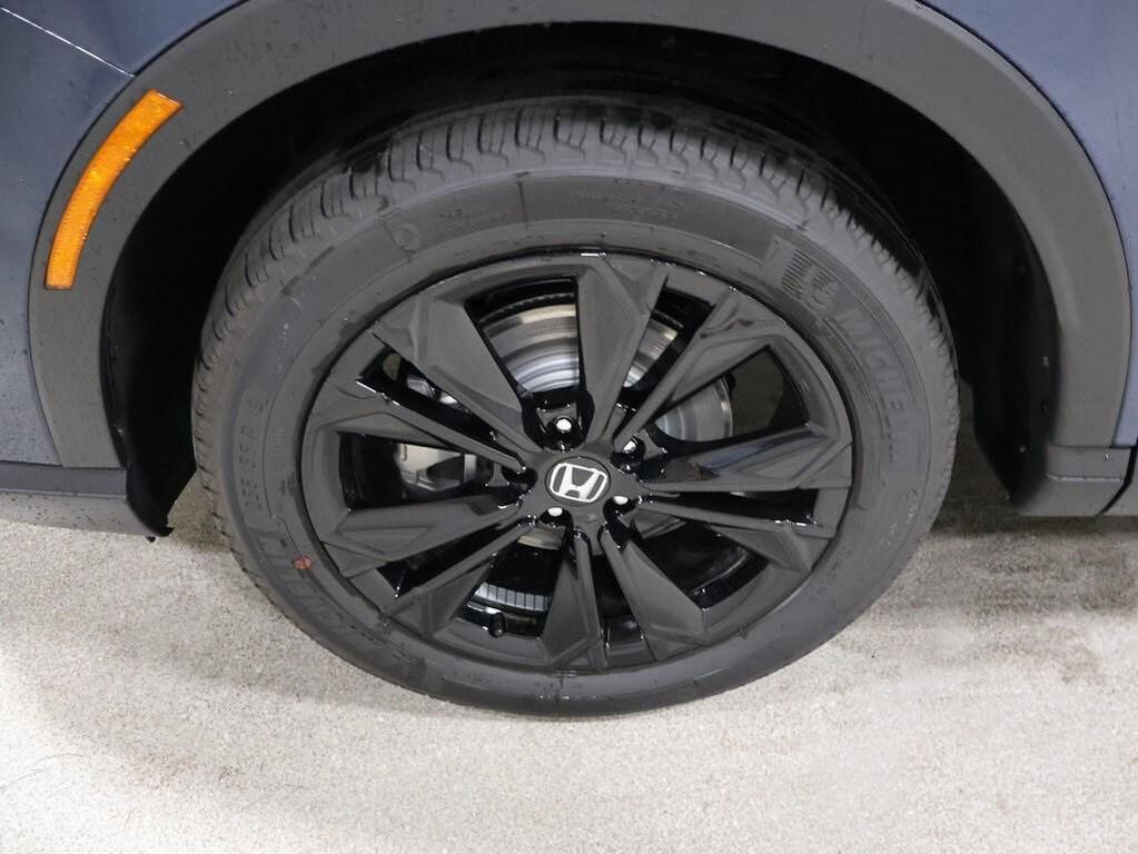 new 2026 Honda CR-V Hybrid car, priced at $43,700