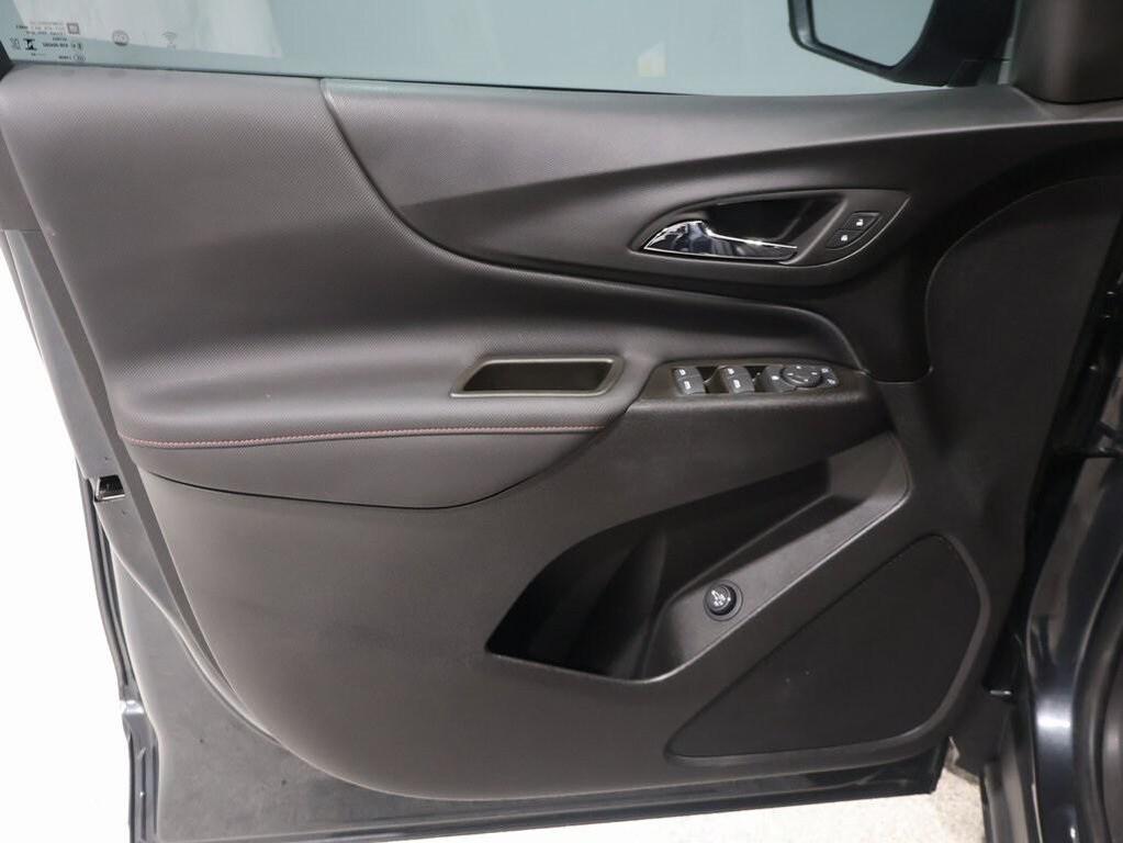 used 2023 Chevrolet Equinox car, priced at $25,000