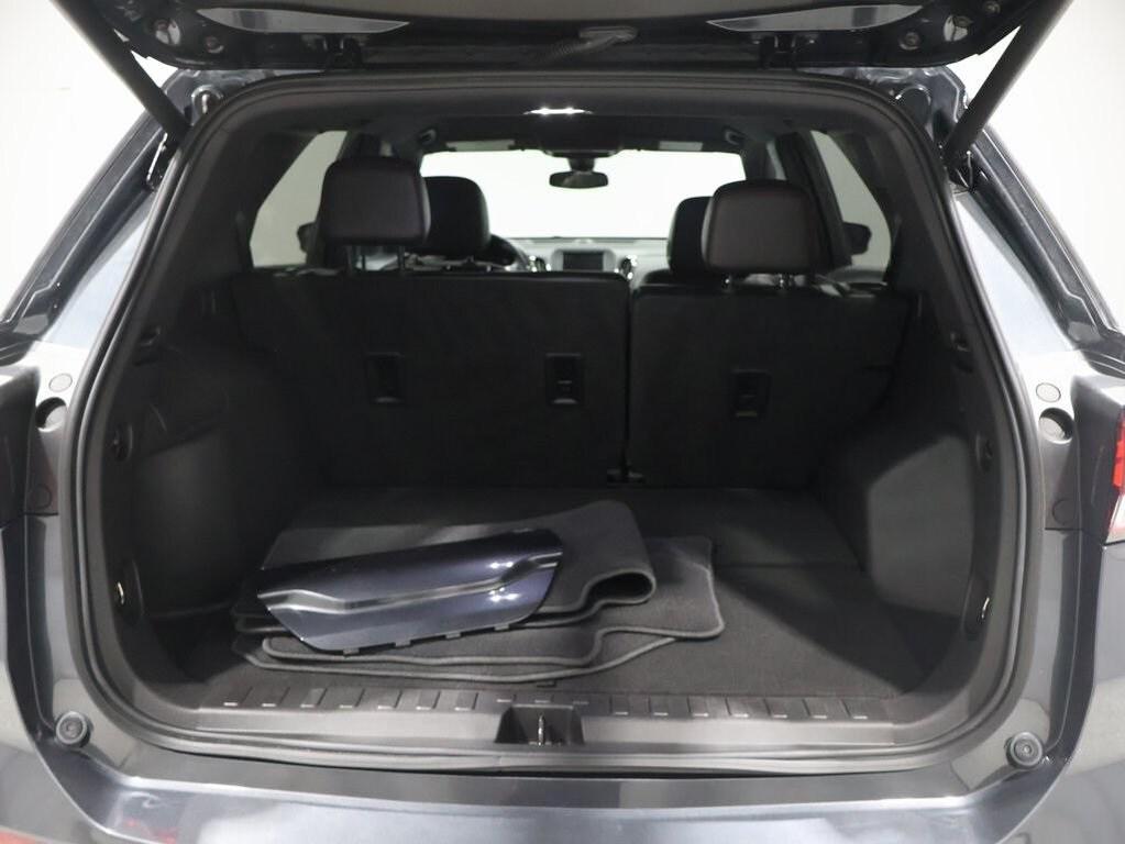 used 2023 Chevrolet Equinox car, priced at $25,000