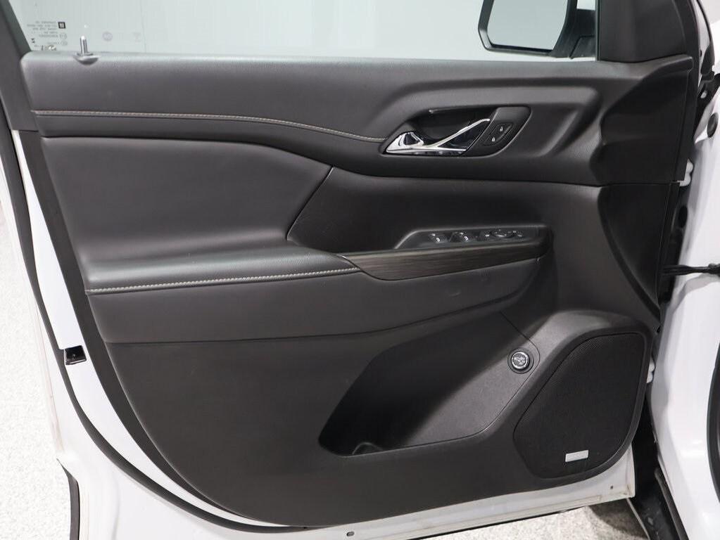 used 2023 GMC Acadia car, priced at $27,500