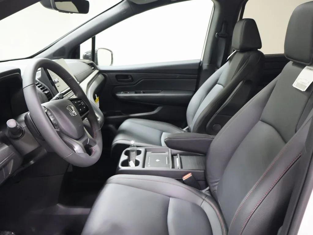 new 2026 Honda Odyssey car, priced at $45,845