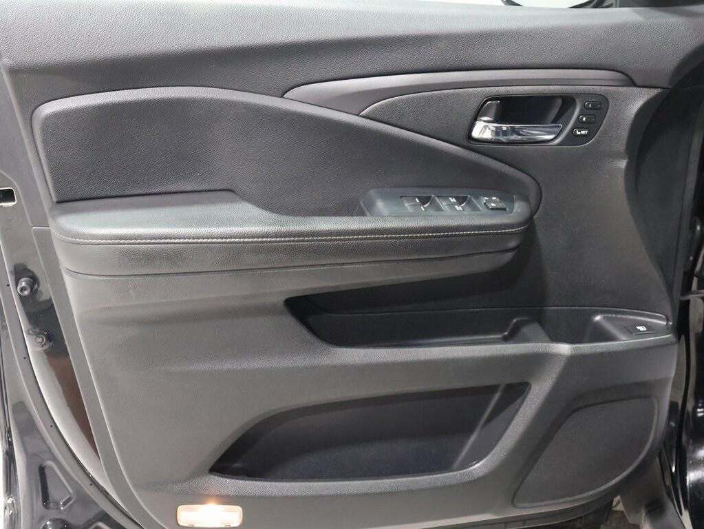 used 2023 Honda Ridgeline car, priced at $33,500