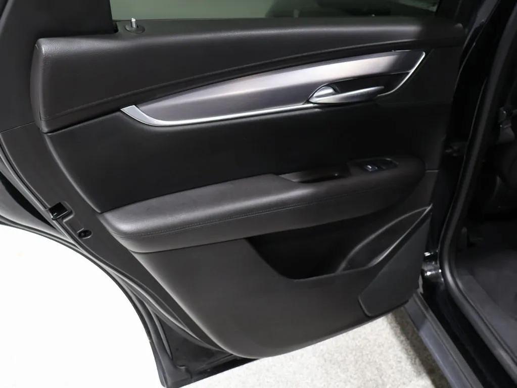 used 2017 Cadillac XT5 car, priced at $17,800