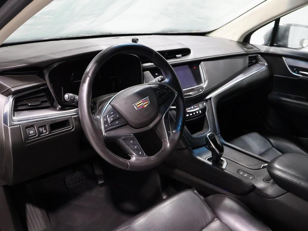 used 2017 Cadillac XT5 car, priced at $17,800