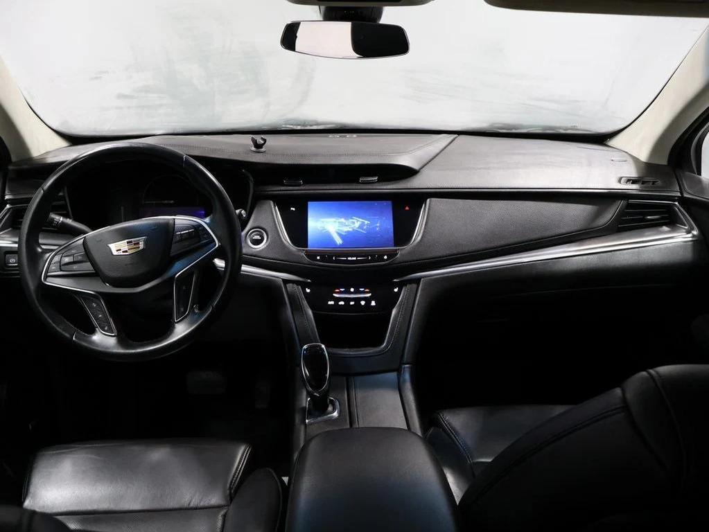 used 2017 Cadillac XT5 car, priced at $17,800