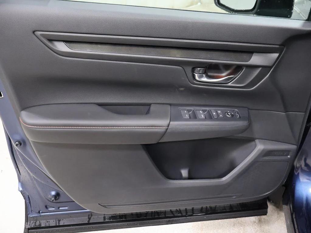 new 2026 Honda CR-V Hybrid car, priced at $40,250