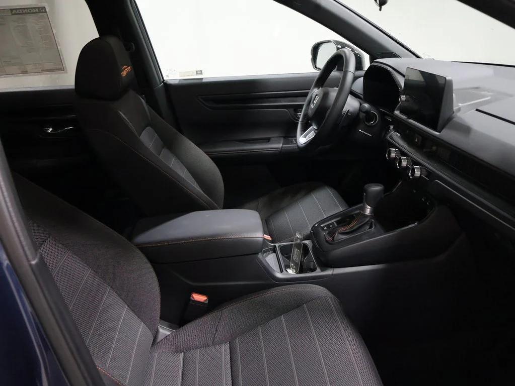 new 2026 Honda CR-V Hybrid car, priced at $40,250