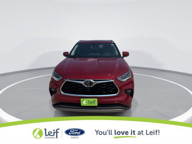 used 2023 Toyota Highlander car, priced at $43,531