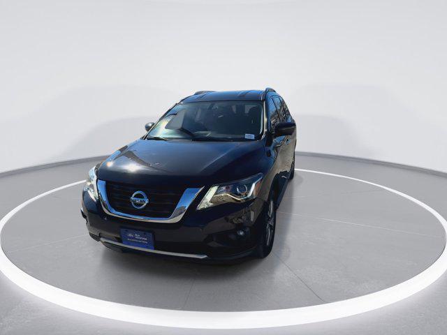 used 2019 Nissan Pathfinder car, priced at $18,000