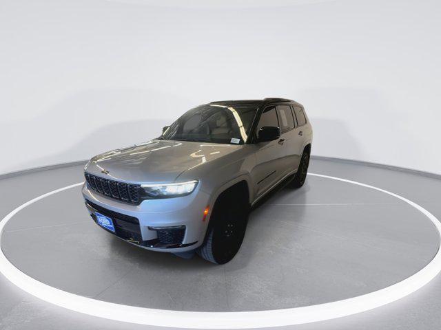 used 2020 Chrysler Pacifica car, priced at $15,512