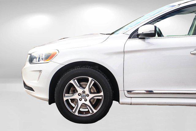 used 2015 Volvo XC60 car, priced at $14,000