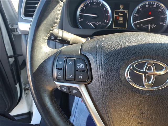 used 2015 Toyota Highlander car, priced at $18,995