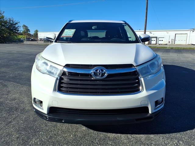 used 2015 Toyota Highlander car, priced at $18,995