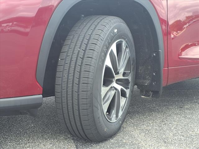 used 2022 Toyota Highlander car, priced at $35,995