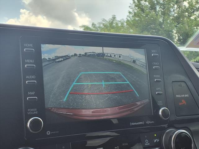 used 2022 Toyota Highlander car, priced at $35,995