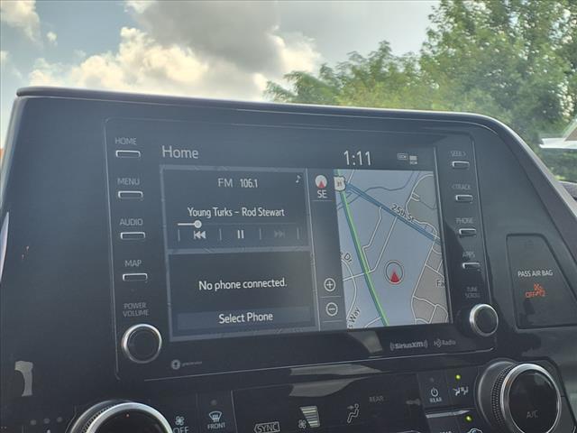 used 2022 Toyota Highlander car, priced at $35,995