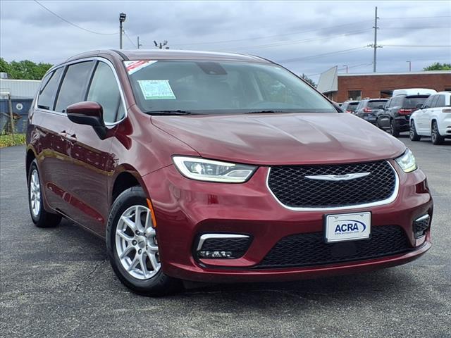 used 2023 Chrysler Pacifica car