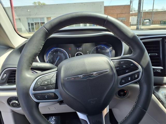 used 2022 Chrysler Pacifica car, priced at $23,995