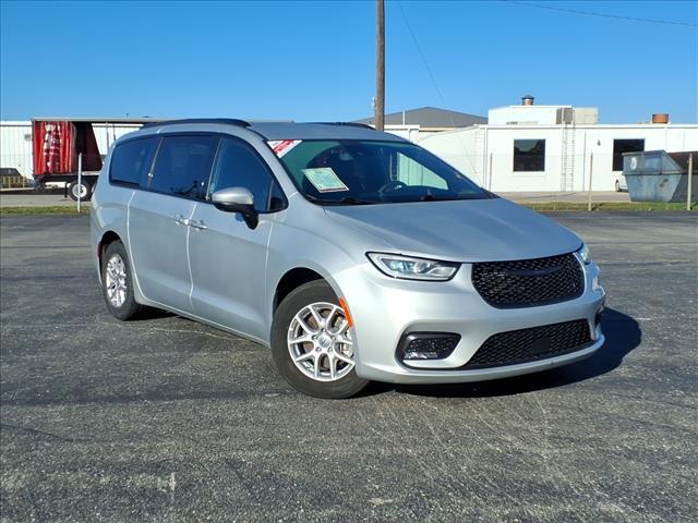 used 2023 Chrysler Pacifica car, priced at $17,995