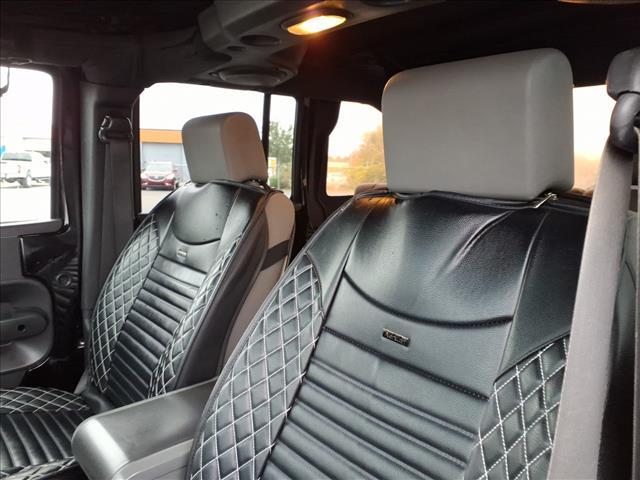 used 2009 Jeep Wrangler Unlimited car, priced at $9,995