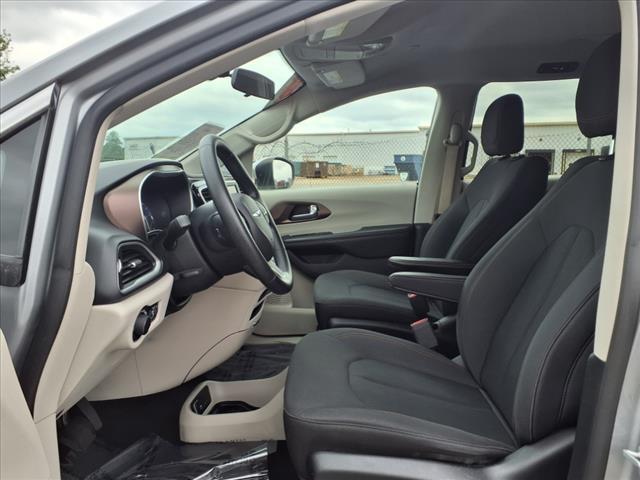 used 2019 Chrysler Pacifica car, priced at $17,995