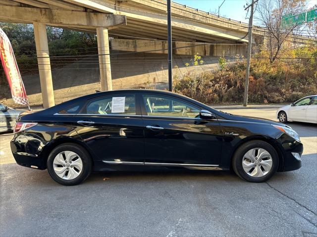 used 2013 Hyundai Sonata Hybrid car, priced at $8,995