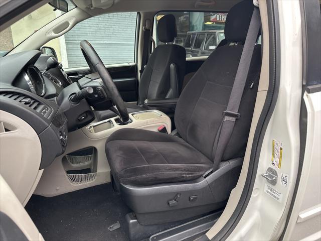 used 2013 Dodge Grand Caravan car, priced at $9,999