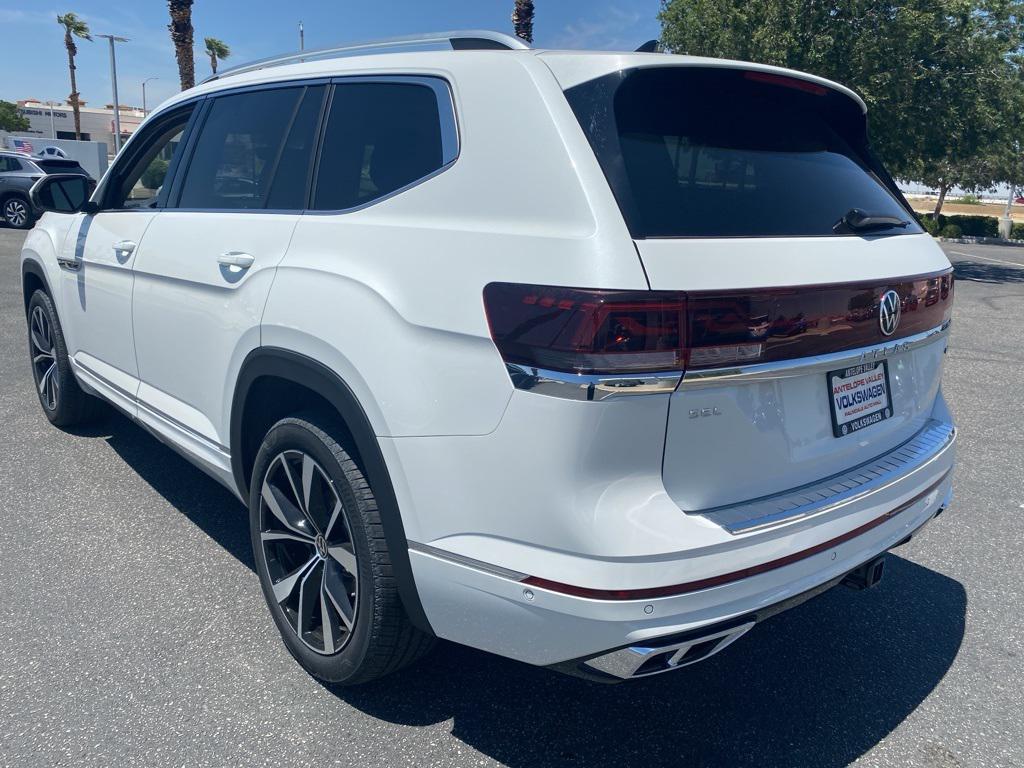 new 2025 Volkswagen Atlas car, priced at $57,799