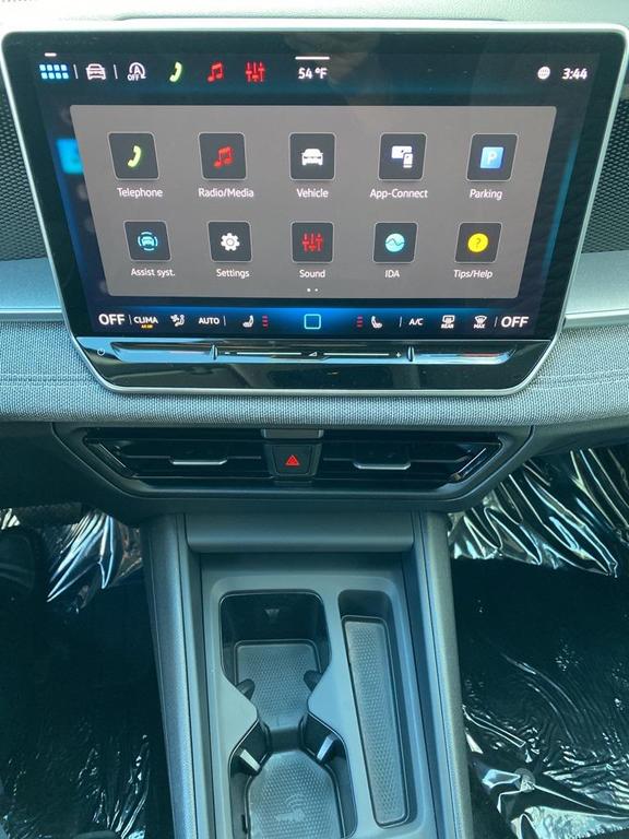 new 2026 Volkswagen Tiguan car, priced at $32,992