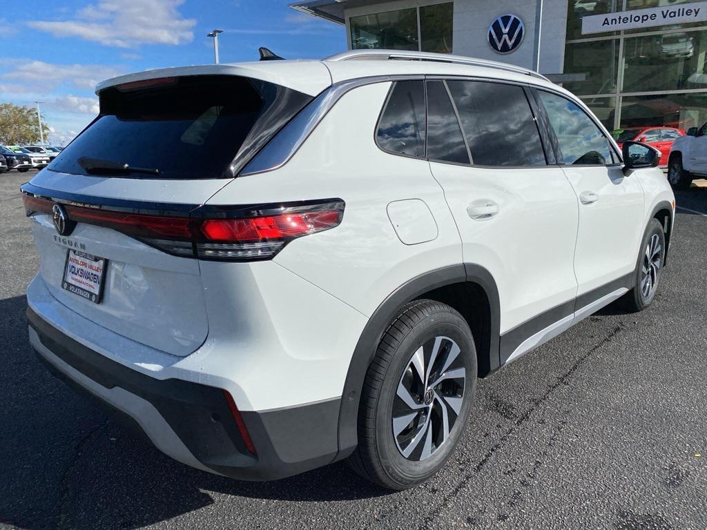 new 2026 Volkswagen Tiguan car, priced at $32,992