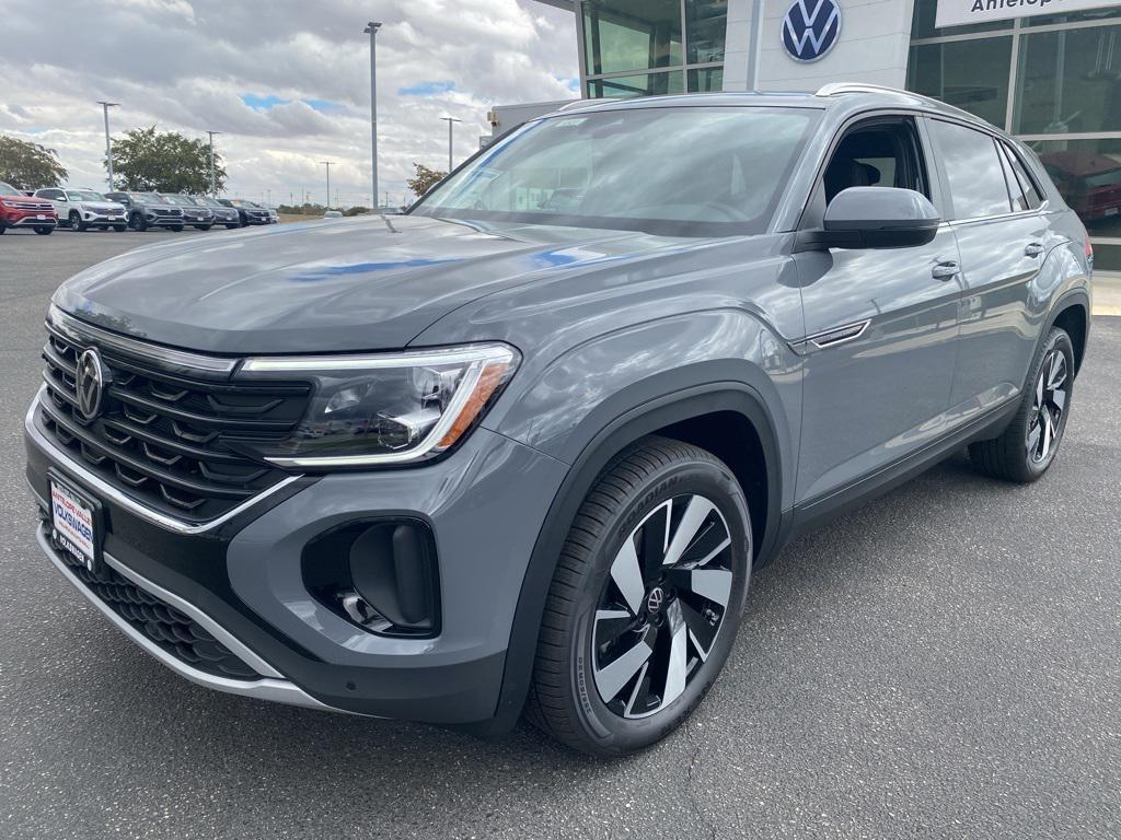 new 2026 Volkswagen Atlas Cross Sport car, priced at $48,219
