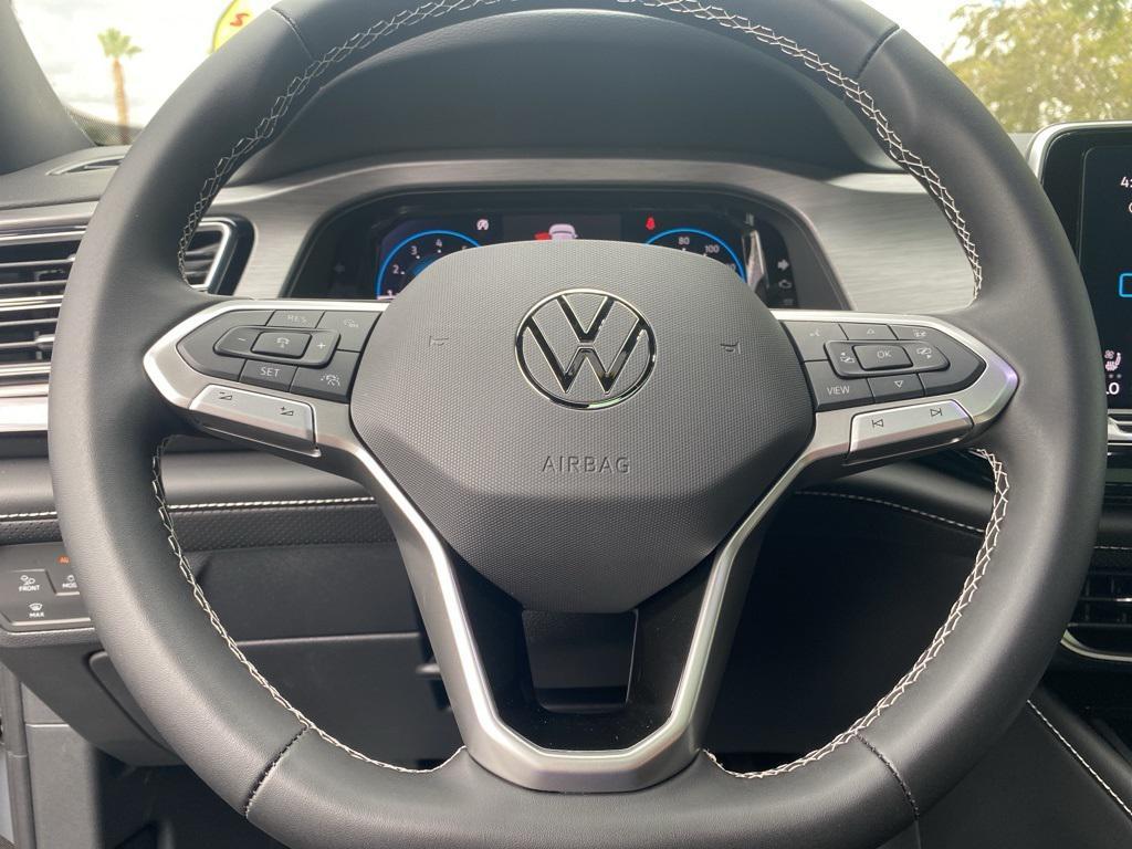 new 2026 Volkswagen Atlas Cross Sport car, priced at $48,219