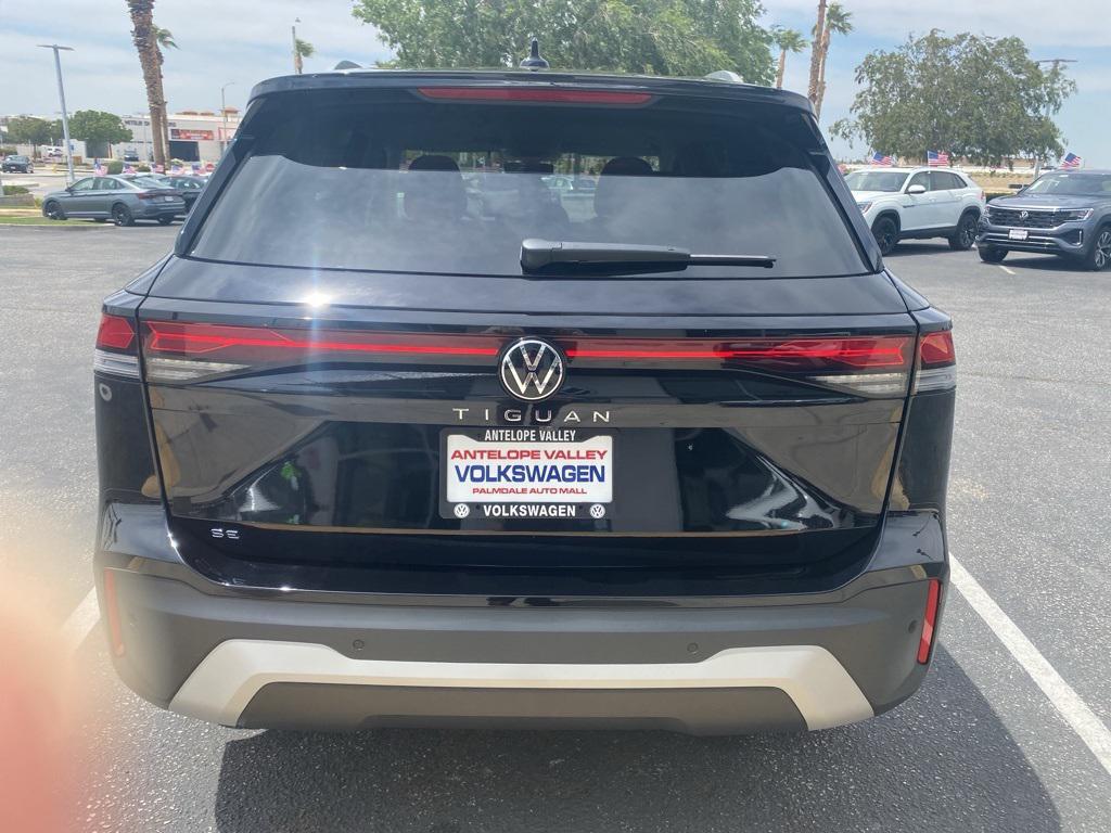 new 2025 Volkswagen Tiguan car, priced at $33,976