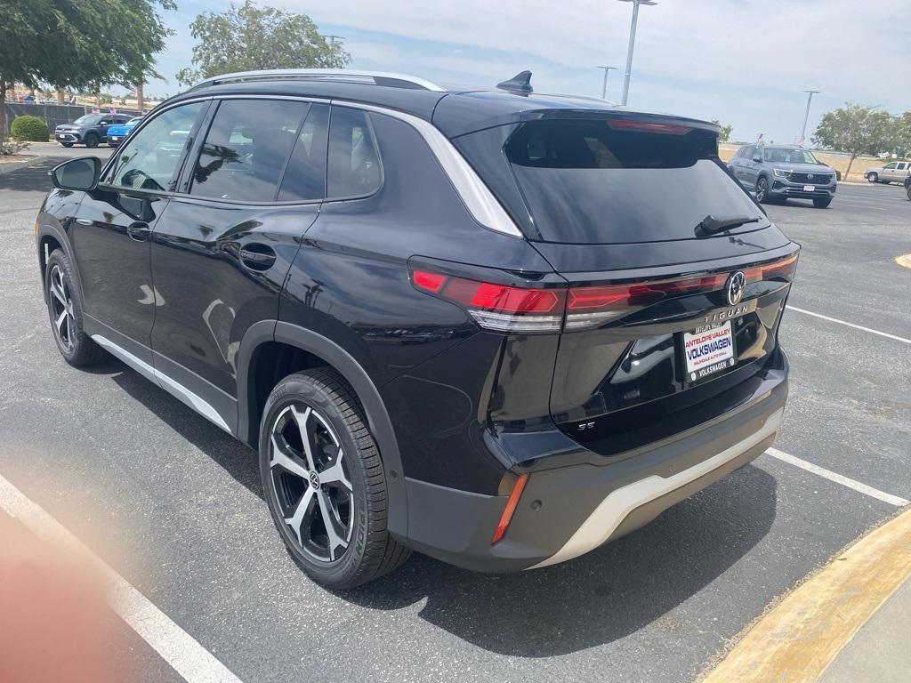 new 2025 Volkswagen Tiguan car, priced at $33,976