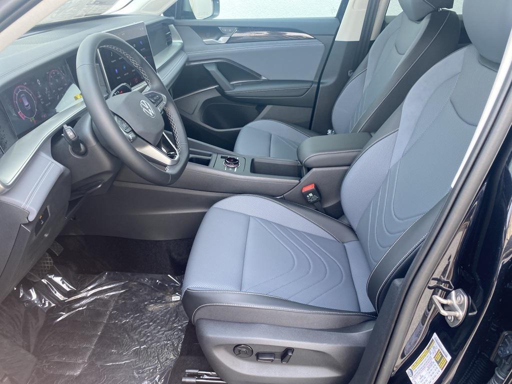 new 2025 Volkswagen Tiguan car, priced at $33,976