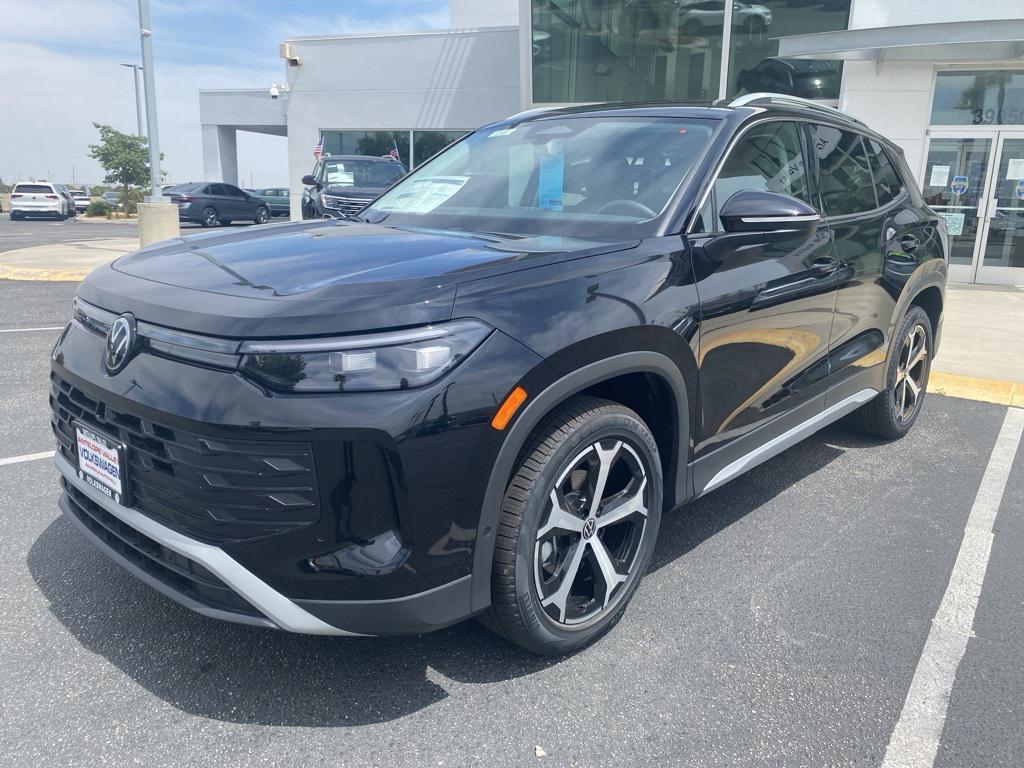 new 2025 Volkswagen Tiguan car, priced at $33,976