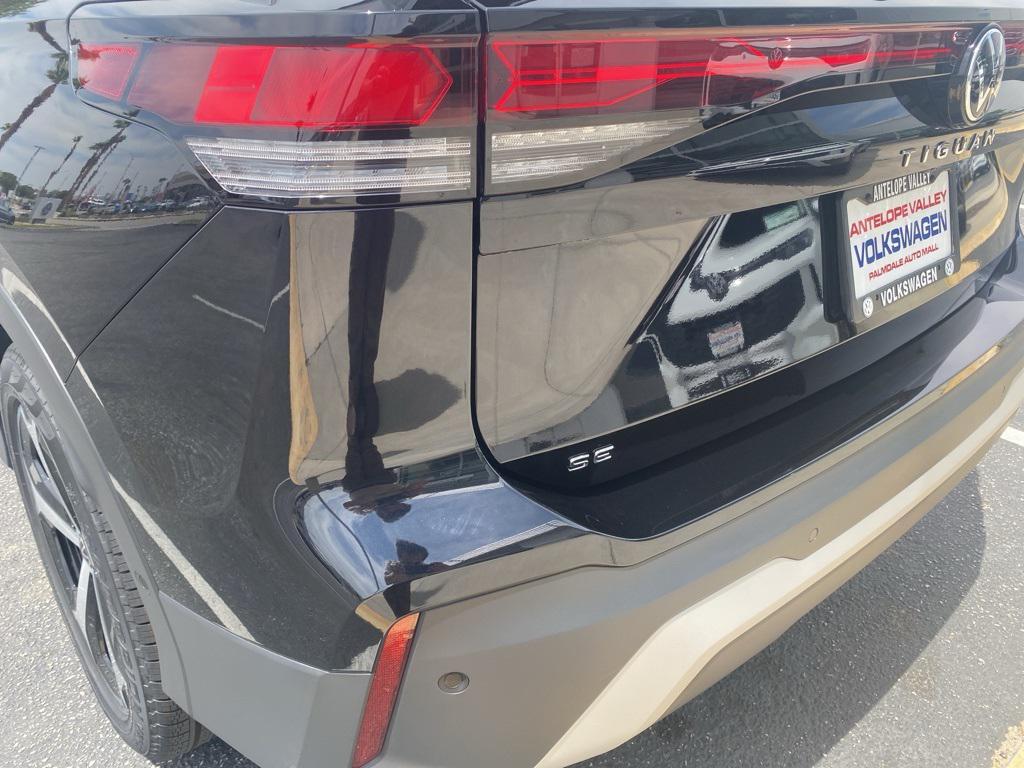 new 2025 Volkswagen Tiguan car, priced at $33,976