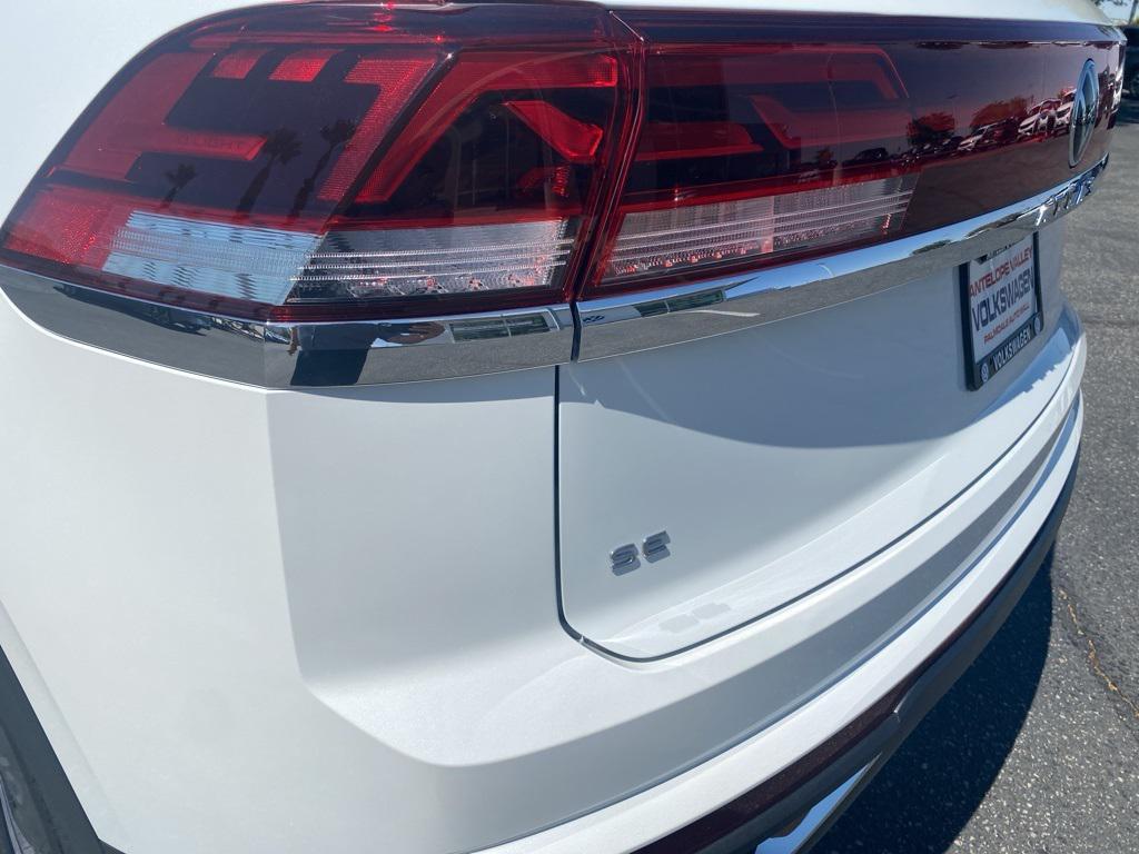 new 2026 Volkswagen Atlas Cross Sport car, priced at $40,331