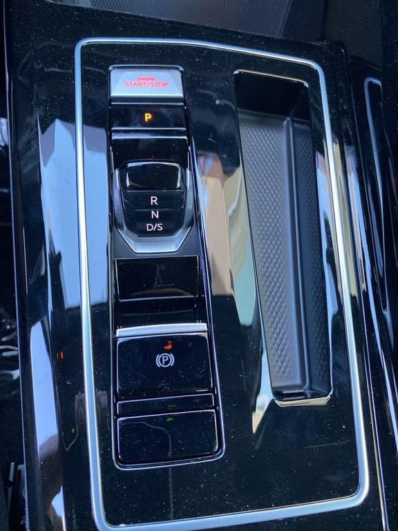 new 2025 Volkswagen Golf GTI car, priced at $33,088