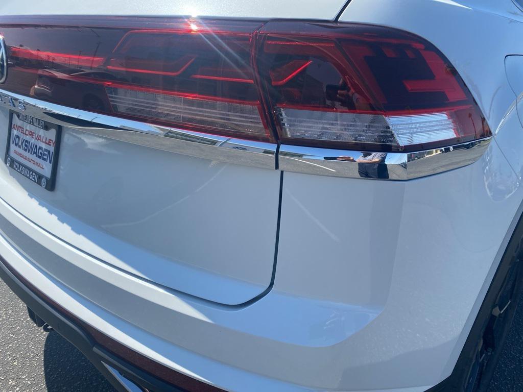 new 2026 Volkswagen Atlas Cross Sport car, priced at $47,025