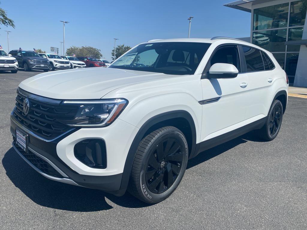 new 2026 Volkswagen Atlas Cross Sport car, priced at $47,025