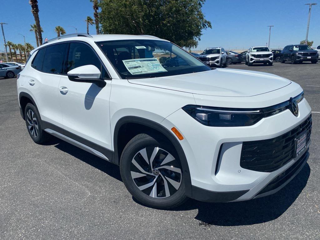 new 2025 Volkswagen Tiguan car, priced at $31,371