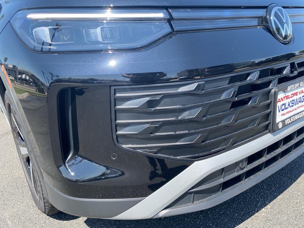 new 2025 Volkswagen Tiguan car, priced at $37,789