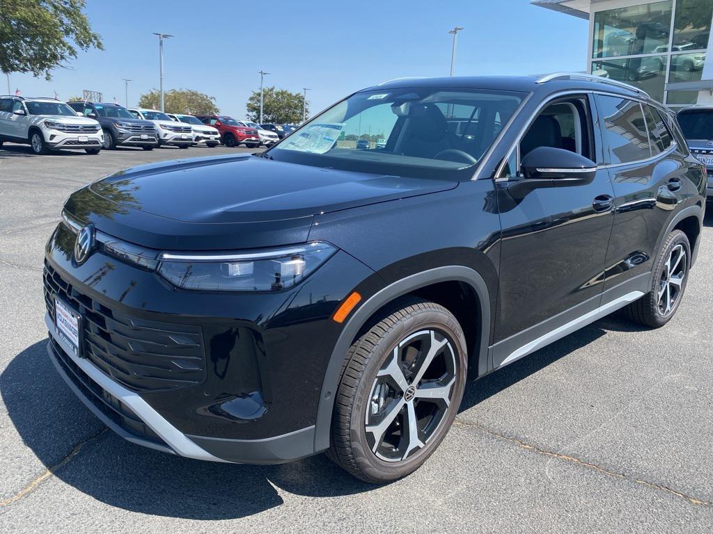 new 2025 Volkswagen Tiguan car, priced at $37,789